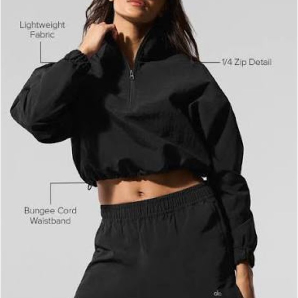 SOLD OUT NWT ALO Yoga Black 1/4 zip alumni pullover